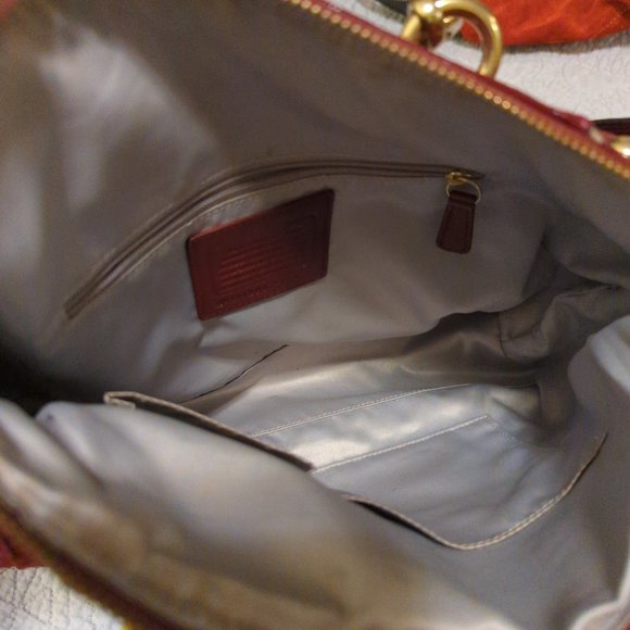 Coach - Picture 2 of 2